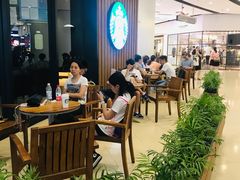 大堂-星巴克臻选(莘庄仲盛店)