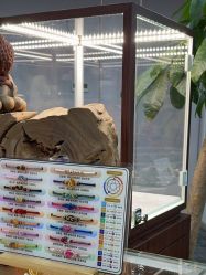 -灵彩珠宝(朗香街店)