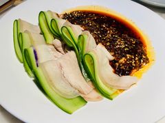 蒜泥白肉配乳瓜-初蓉丨遇见新川菜(亲贤街荣耀店)