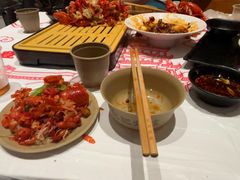 -肥肥虾庄·金牌油焖大虾(杨园滨江时代walk店)