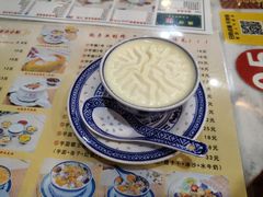-广信牛奶甜品世家(台东店)