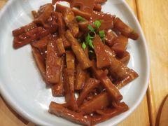 -弄堂小笼包(西青中北永旺购物中心店)