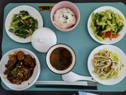 -月之旅·尊 高端月子会所(科馨别墅一店)