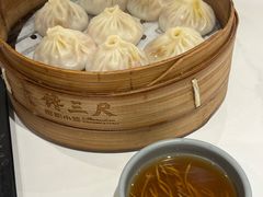 -馋三尺蟹粉小笼(人民广场店)