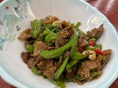 -湖南人家湘菜馆(镇江路店)