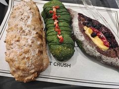 -HOT CRUSH趁热集合·现烤面包(上海环球港店)