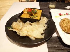 咖喱时蔬配手抓饼-若蘭慈·无国界素食料理(欢乐海岸店)