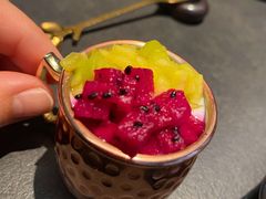 -铭牛烧肉·和牛海鲜自助(高新月牙湖店)