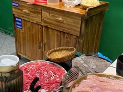 -扎起市井老火锅(乐山总店)