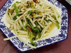 太湖芦苇根炒肉丝-呼吸森林·生态农庄农家乐私房菜