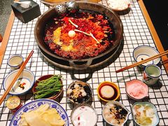 老油鍋底-董眼镜火锅(洪崖洞总店)