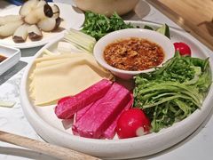 -关东小磨东北菜(漕河泾印象城店)