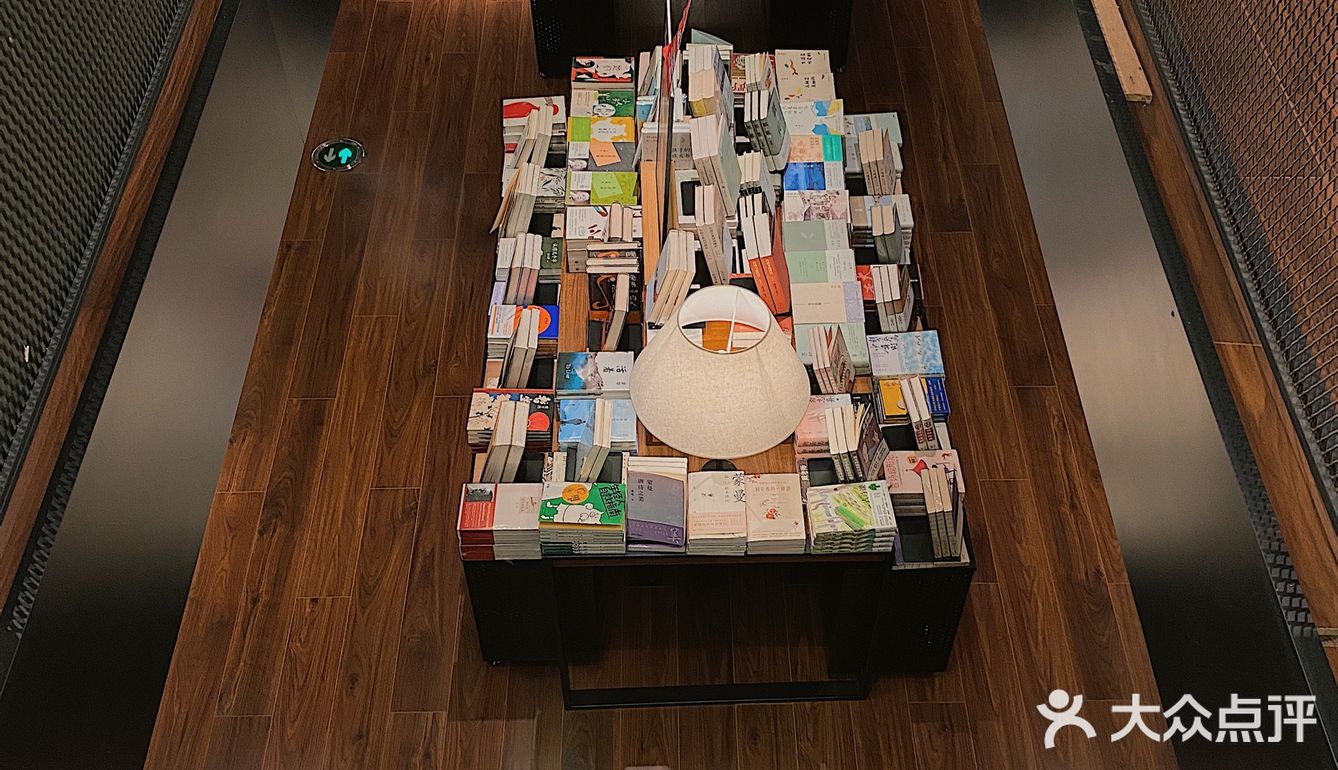 文轩BOOKS｜招商花园｜日系书屋｜亲子乐园｜宝藏书店