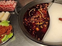-鹿鸣山草本茶香火锅(园西路店)