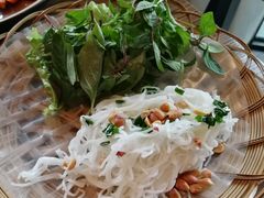 -Cau Go Vietnamese Cuisine