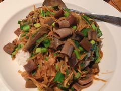 -喝丢一只鞋海鲜烧烤·海肠捞饭(市场店)