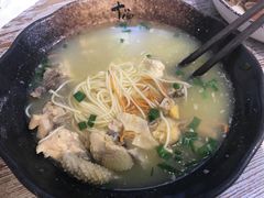 -十面欢腾·海鲜面·台式Bistro(长乐路店)