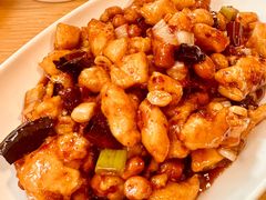-渝信川菜 · 川味家常菜(财富购物中心店)