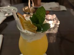 -LONG BAR 廊吧(外滩华尔道夫酒店)