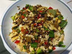 -阿瓦山寨·湘菜现炒·剁椒鱼头王(咸阳总店)