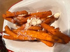 -Tube station站点比萨(王府井百货店)