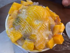 芒果芋圆牛奶绵绵冰-水牛奶皇后糖水铺(深圳总店)