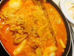 -三清洞摩西韩式年糕火锅(威高广场店)