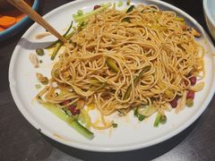 -川流不息·地道川菜·小龙虾(松东路店)