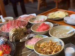 -渝大狮毛肚老火锅(遂宁万达店)