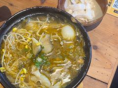 -有红鸡毛店·砂锅菜(抚琴夜市店)