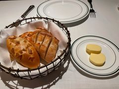 餐前包-Wolfgang’s Steakhouse 沃夫冈牛排馆(上海白玉兰广场店)