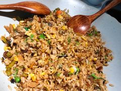 麻麻辣辣牛肉炒饭-百春原湖南牛肉粉(百联世纪店)