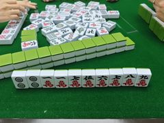 -港龙棋牌桌球城(上沙店)