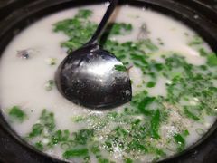 大砂锅炖鱼头-丹江渔村(望京店)