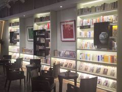 良友书坊·有度空间-良友书坊(安徽路店)