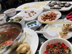 -朴小妹人参鸡汤火锅(长白山万达店)