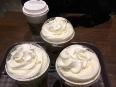 -星巴克臻选(南京金茂览秀城店)