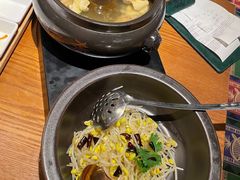 -云海肴·汽锅鸡·云南代表菜(天山百盛优客店)