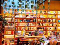 -猫的天空之城概念书店(杭州南宋御街店)