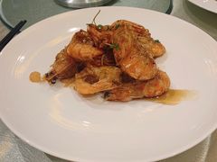 油爆柚子元宝虾-上海皇廷花园酒店·御宴中餐厅