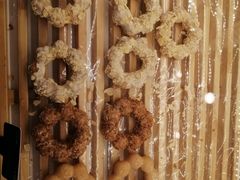 蓝莓味甜甜圈-面包新语(龙湖·西宸天街店)