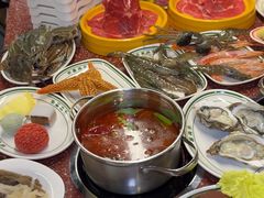 -四囍码头海鲜烧烤自助火锅(外滩南京东路悦荟广场店)