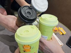-中航城君尚购物中心