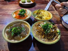 -蓝田九大碗民俗食府(蓝田店)