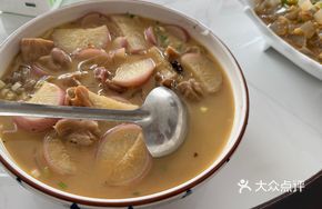 Braised Pork Intestines with Radish