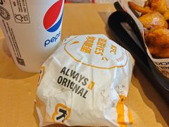 -肯德基(彩云城店)