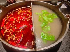 -三出山火锅(南京万象天地店)