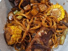 -内蒙焖面大盆骨餐馆(山大路店)