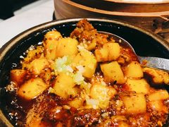 米凉粉烧牛腩-柴门头啖汤·经典川菜·慢火汤品(锦城万达店)