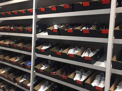 -阿迪达斯(八方汇精品优惠店)